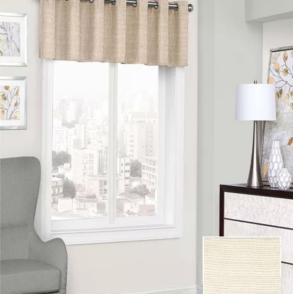 Eclipse Blackout one grommet valance